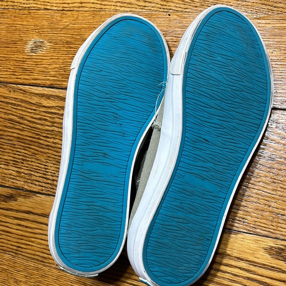 Jenn Ardor sneakers. No size but fits like an 8.5.  Good used condition - Picture 7 of 9